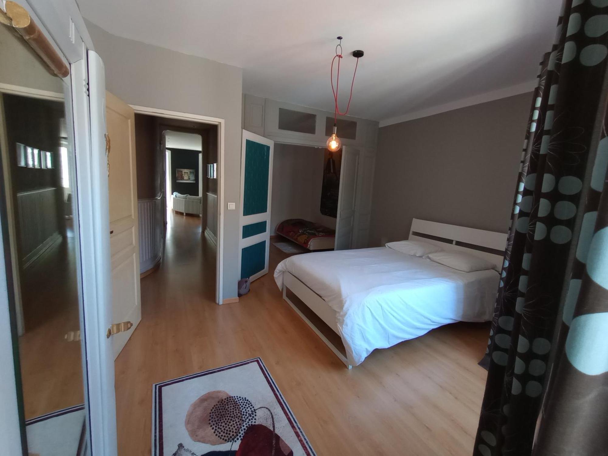 Tulle : Bel Appartement Lumineux En Centre Ville Luaran gambar